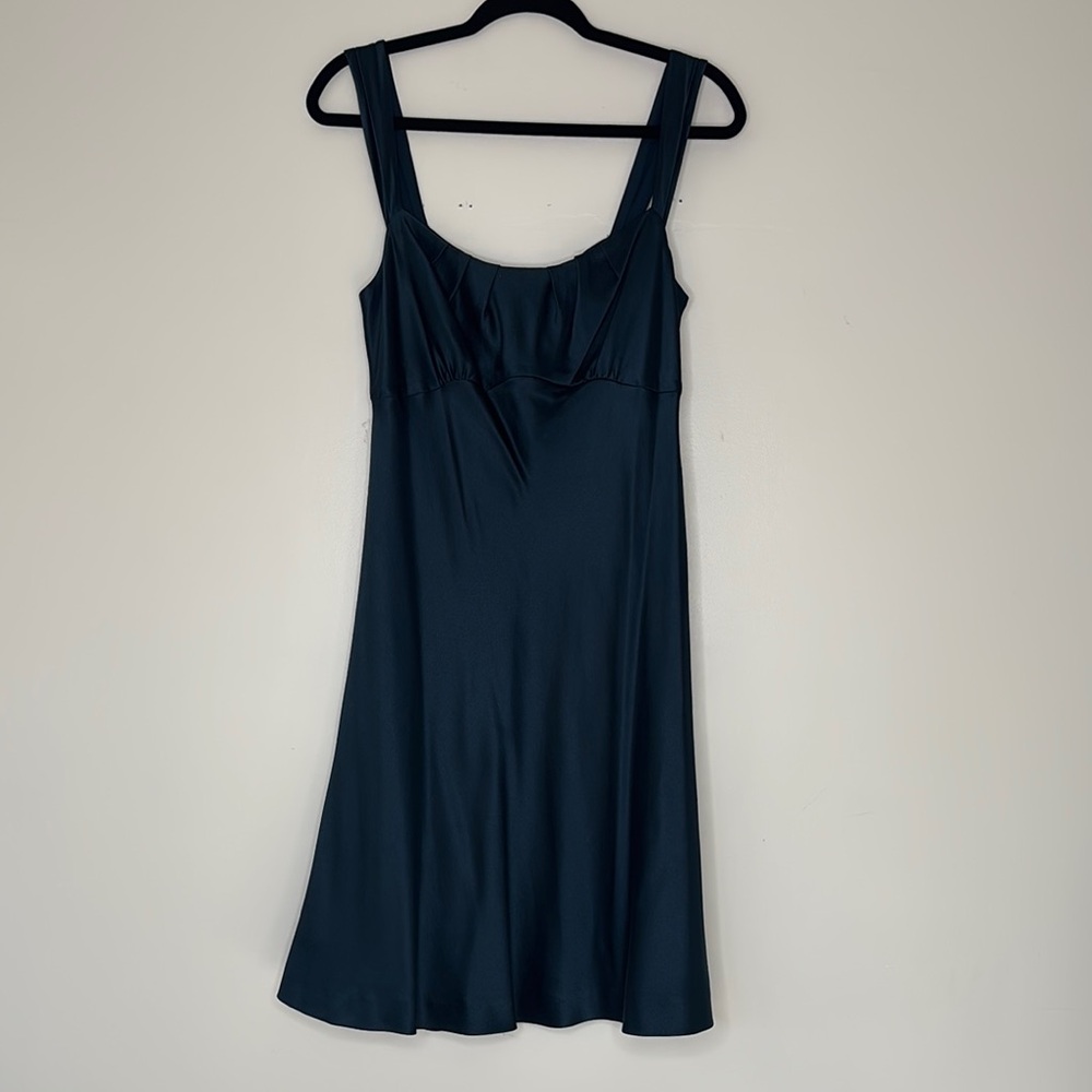 Elegant Navy Sleeveless Dress